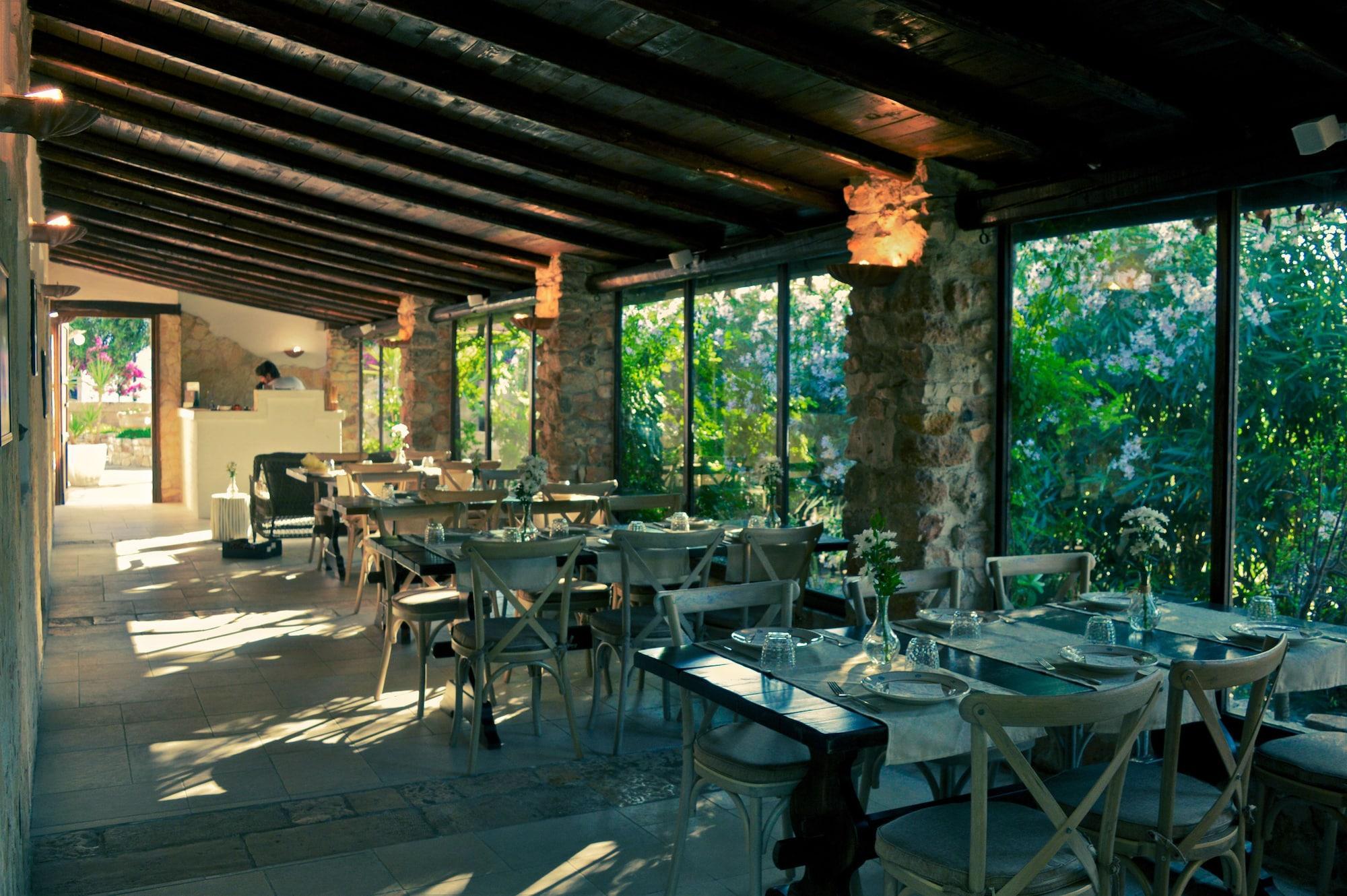 Bar/Salón Masseria Torrepietra