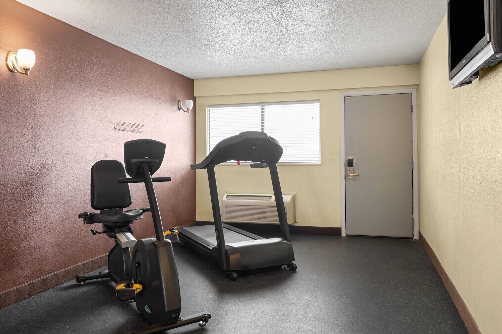 Gimnasio Days Inn by Wyndham Cloverdale Greencastle