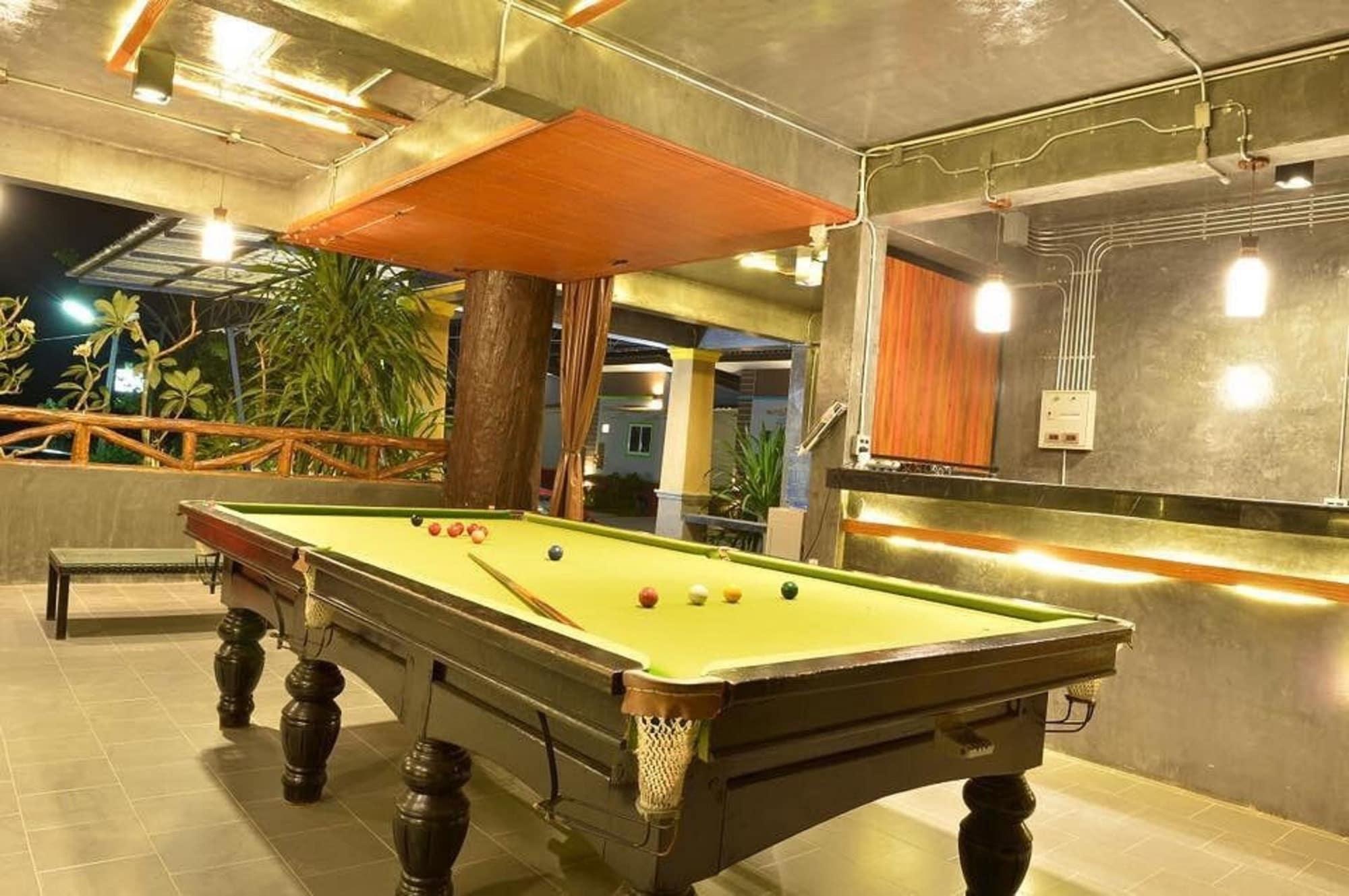 Instalaciones Recreativas Safe House Phatthalung Resort