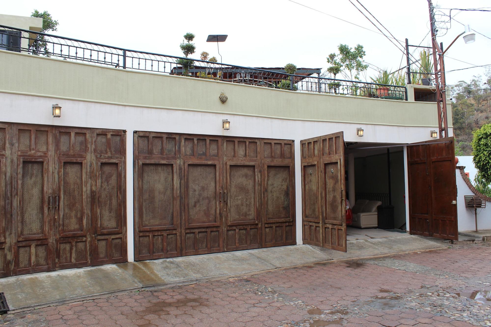 Vista Exterior Casa Corazón de Plata Suites