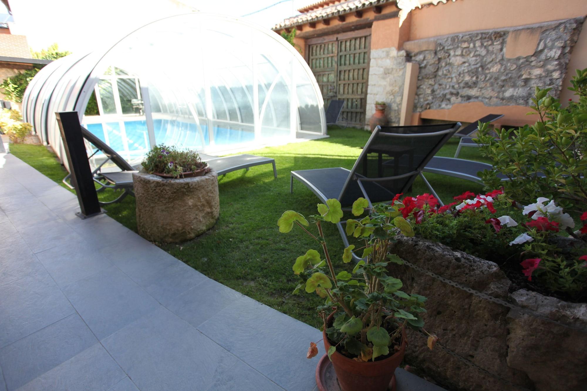 Vista Piscina Rusticae Hotel Casa del Abad