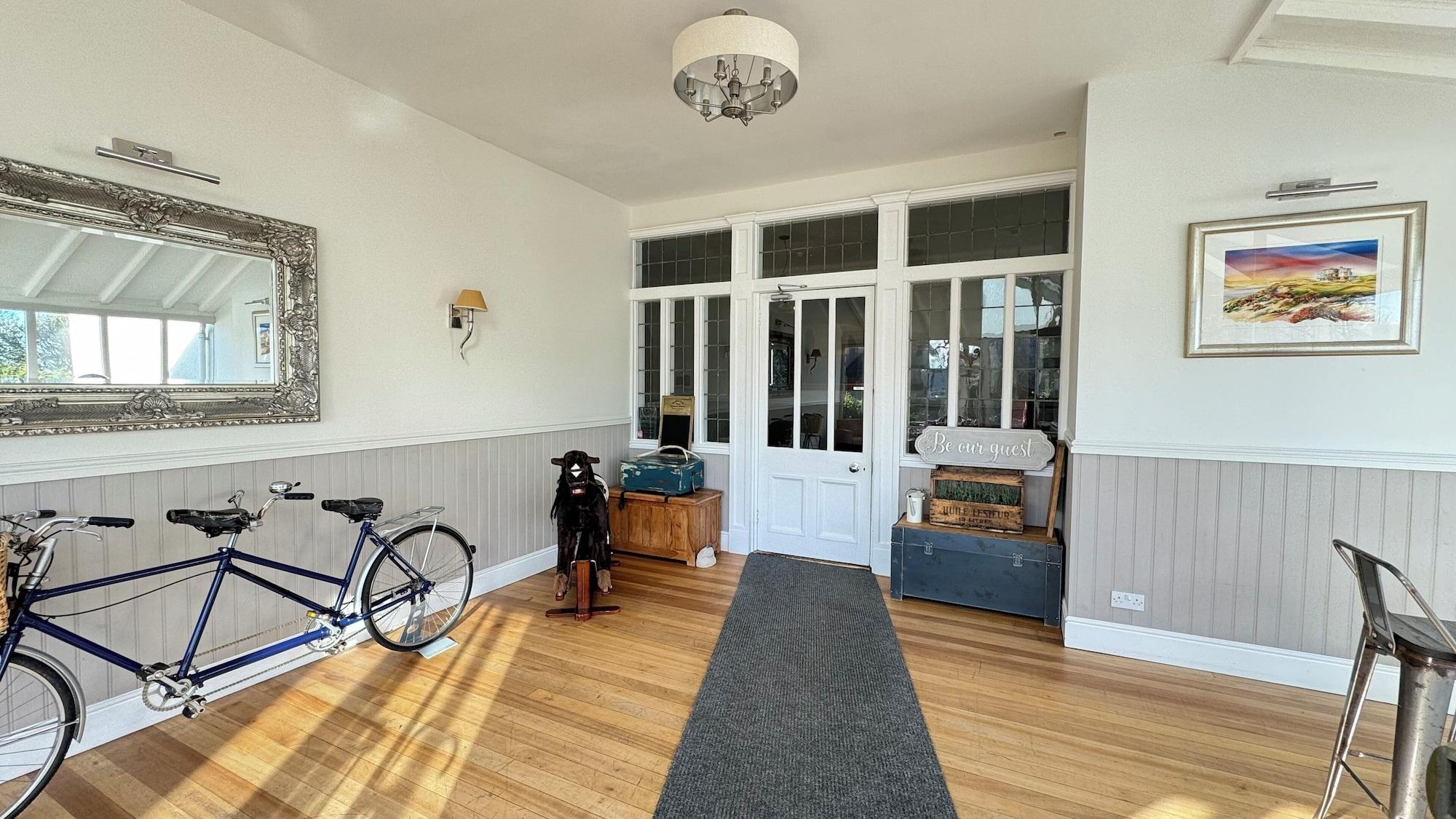 Varios Invernairne Guest House
