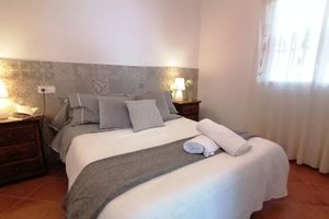Arriendo temporal - Alhaurin De La Torre: charming andalusian villa with pool and garden with palms, very calm. WIFI FREE