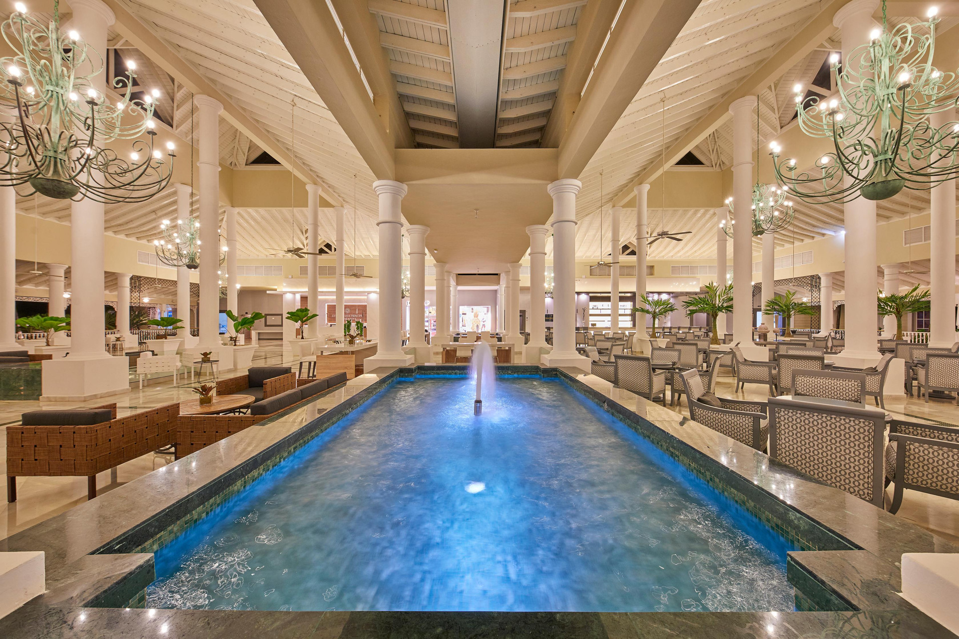 Vista Piscina Bahia Principe Luxury Ambar Solo Adultos