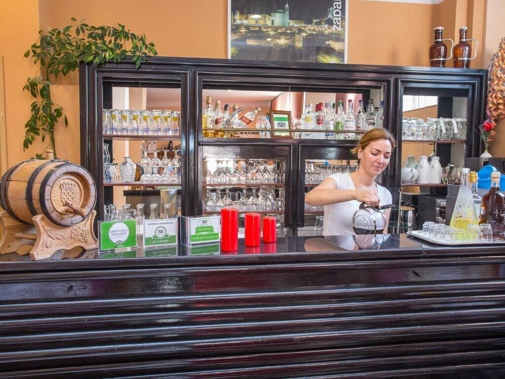 Bar/Salón Villa Valentina