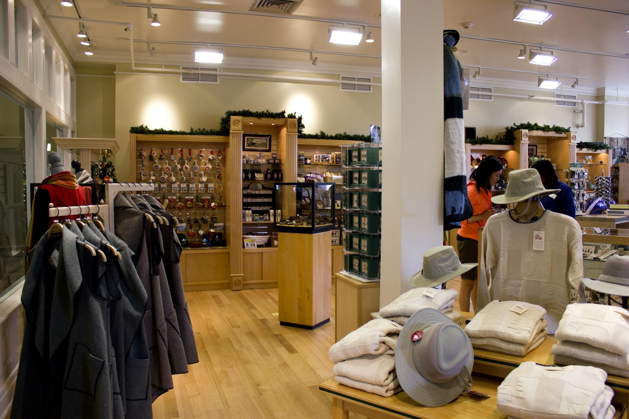 Vista Exterior Lake Yellowstone Hotel and Cabins