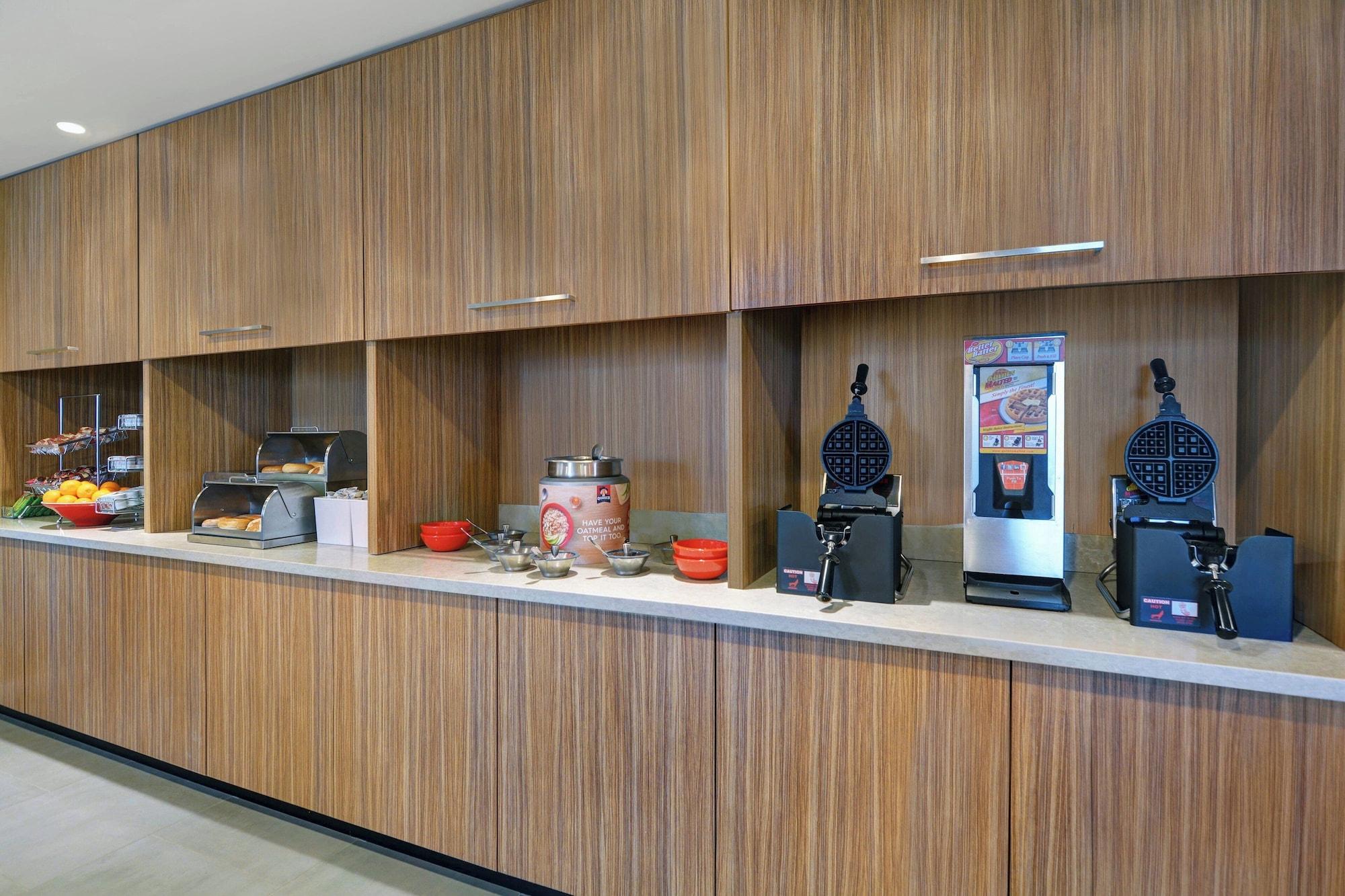 Restaurant TownePlace Suites by Marriott Indianapolis Downtown