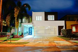 Alquiler Vacacional - The Coral - Spectacular luxury house in exclusive neighborhood in Isla Verde