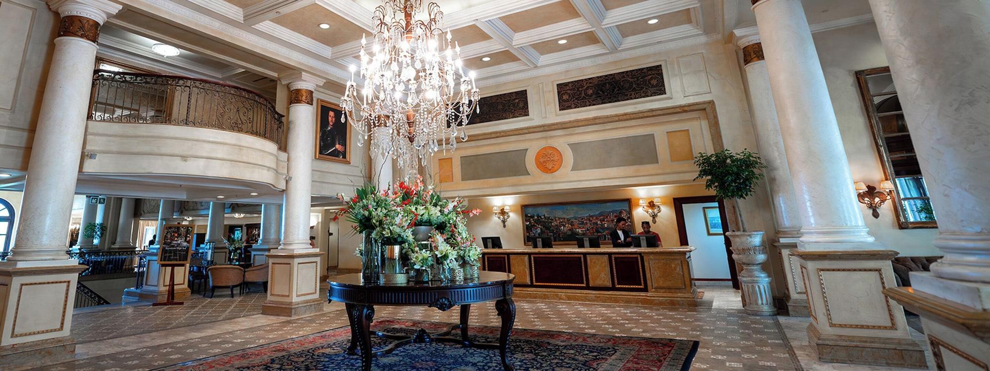 Vista Lobby Palazzo Hotel