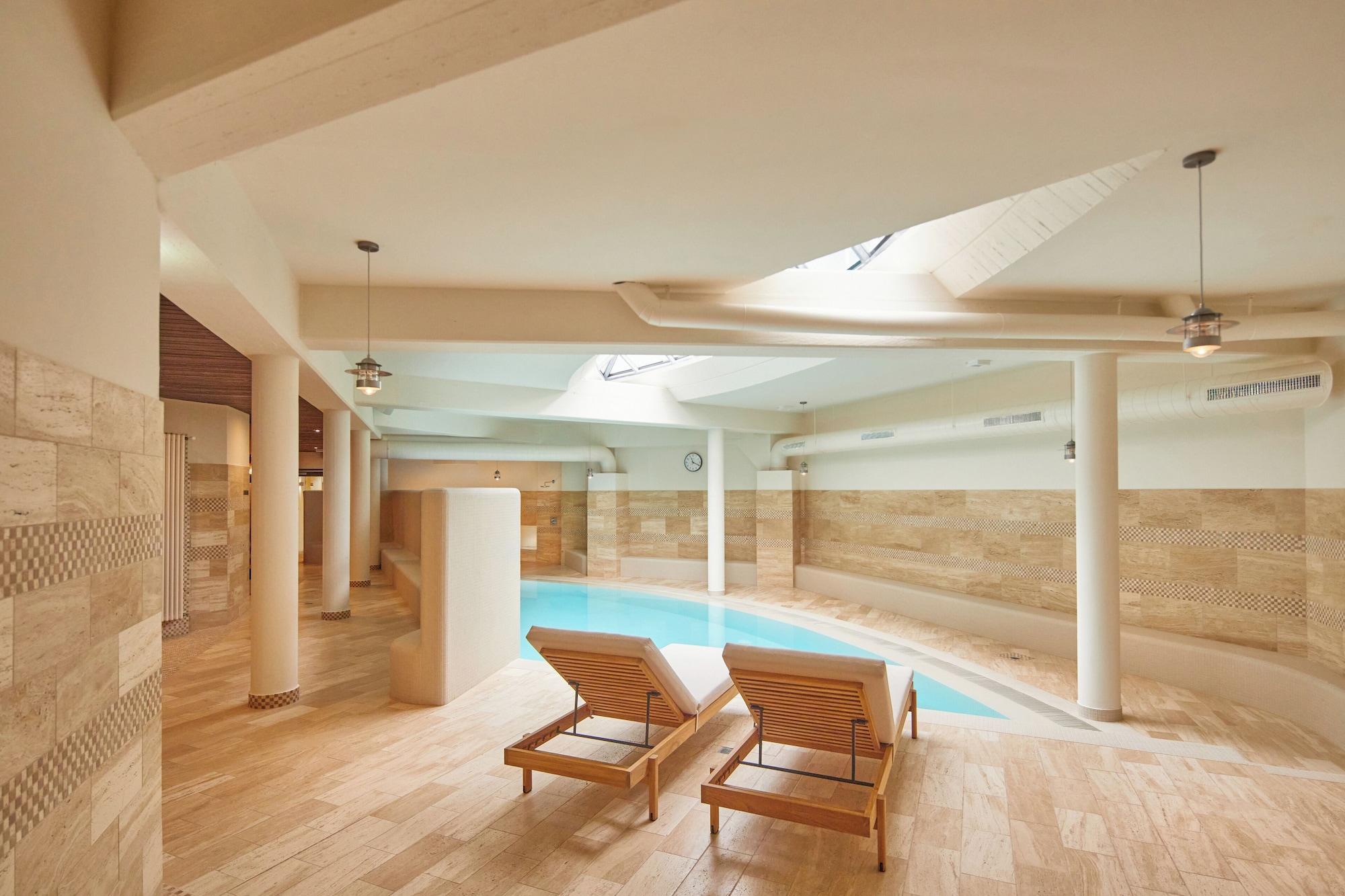 Vista Piscina ElzLand Hotel Pfauen WELLNESS, SPA & VITALIS HOTEL