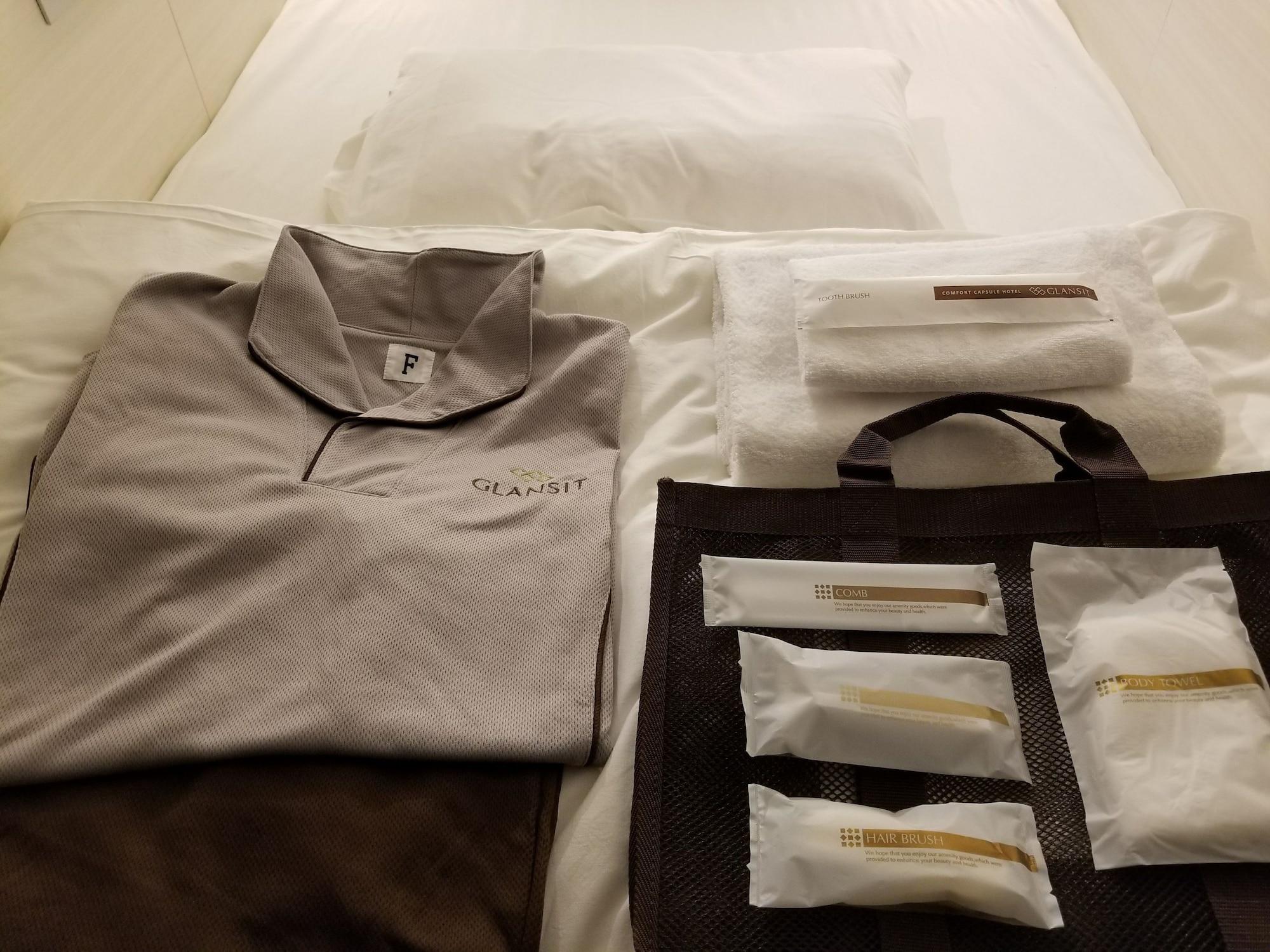 Set de Habitación Glansit Akihabara Comfort Capsule Hotel