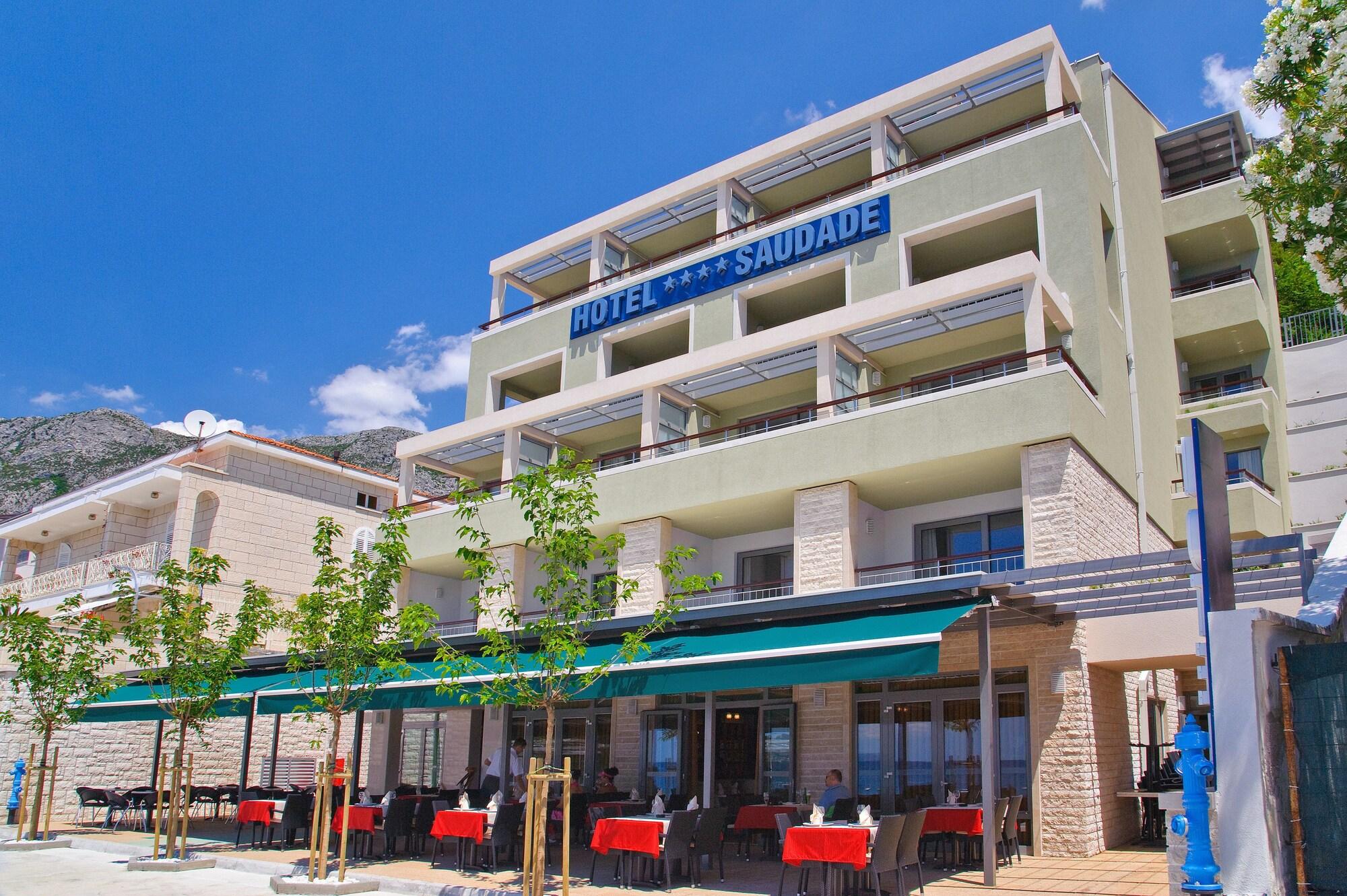 Vista Exterior Hotel Saudade