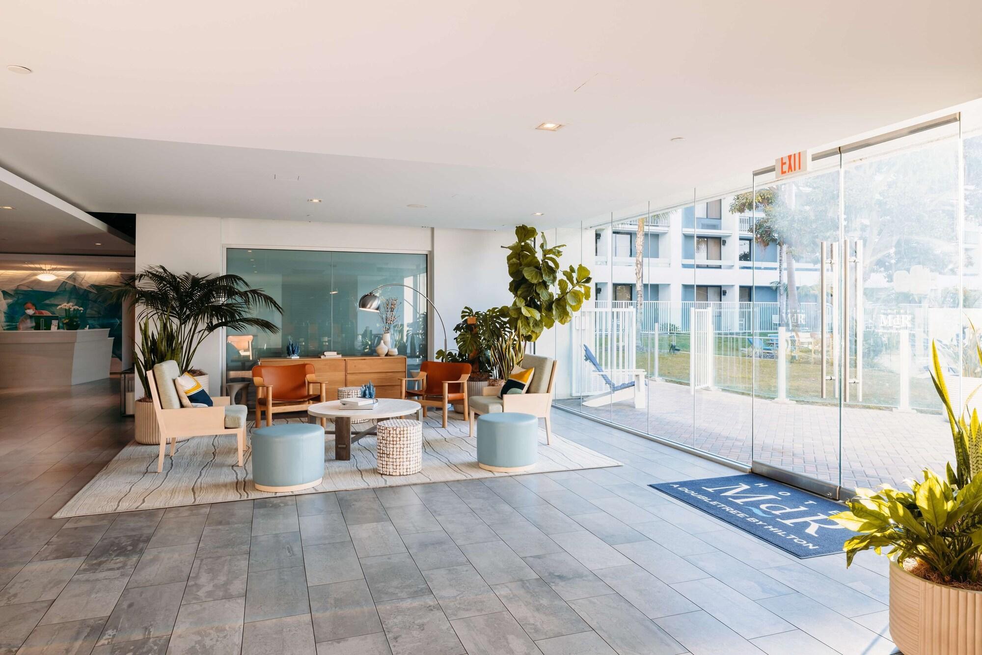 Vista Lobby Hotel MDR Marina del Rey - a DoubleTree by Hilton