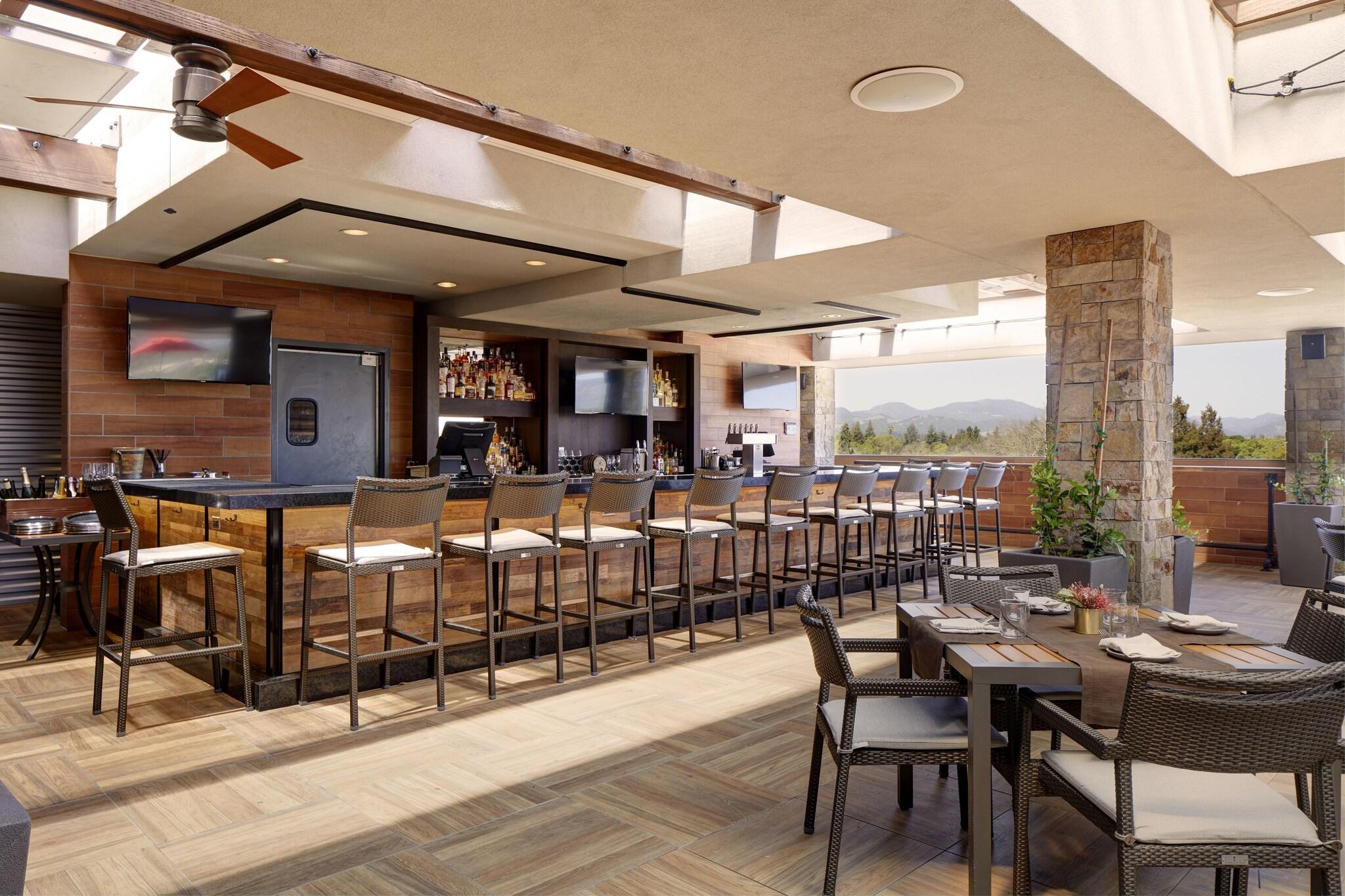 Bar/Salón Archer Hotel Napa