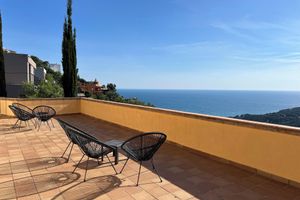 Renta temporal - Villa with spectacular sea views and private pool in Begur