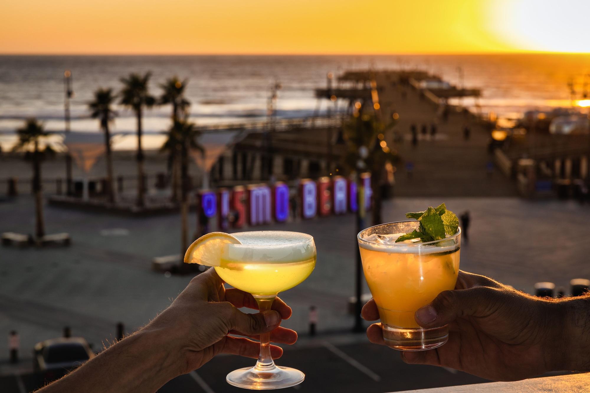 Restaurant Inn at the Pier Pismo Beach, Curio Collection by Hilton