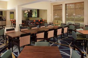 Alojamiento - Hilton Garden Inn Orlando Airport