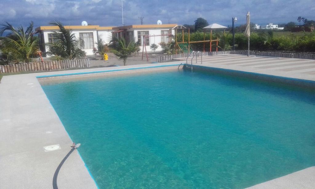 Vista Piscina La Finquita