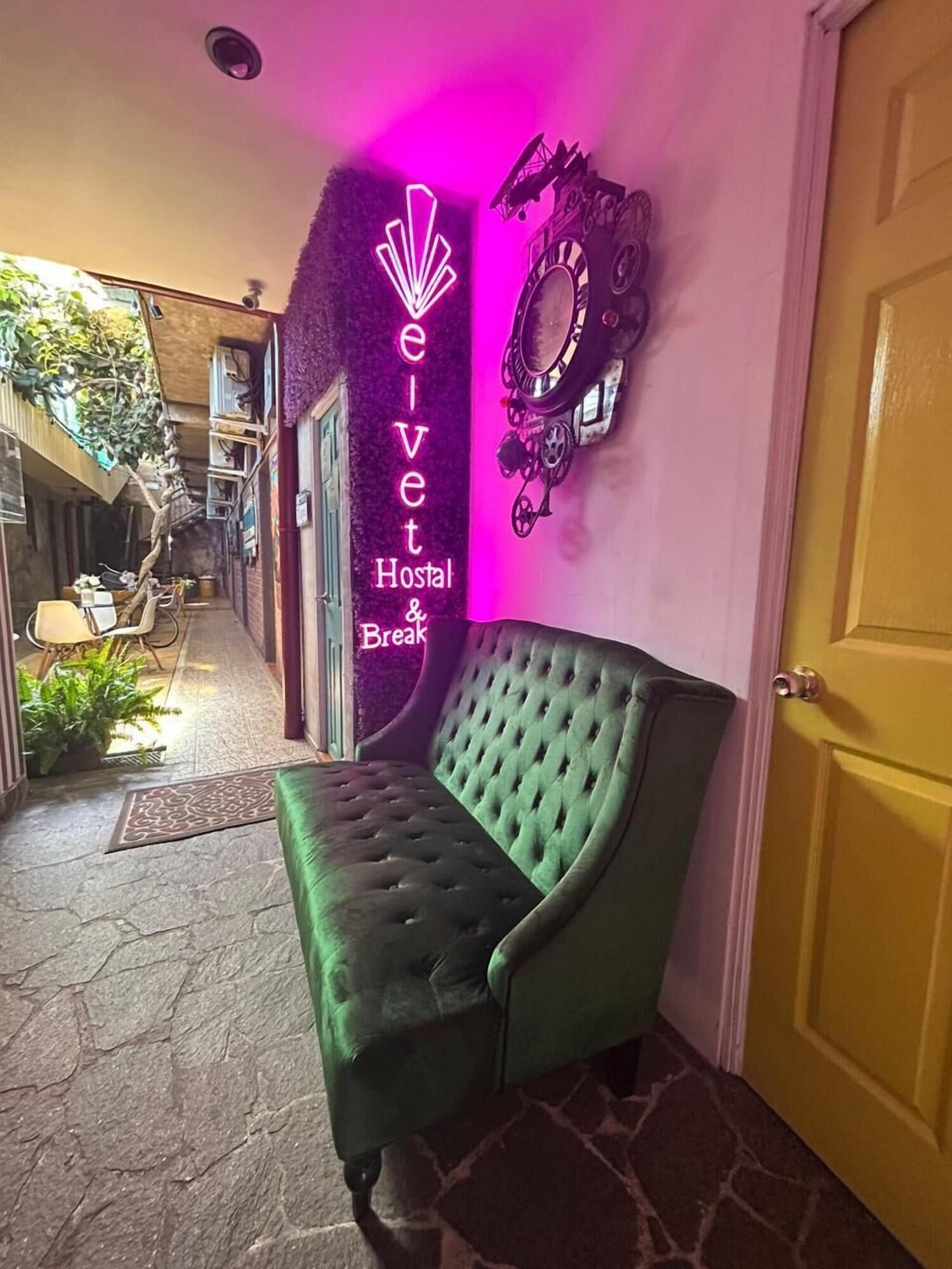 Varios HOSTAL VELVET