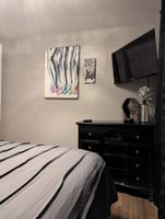 Alojamiento - Hillside Hottie!  Downtown Corydon property with a hot tub and "Hottie" decor