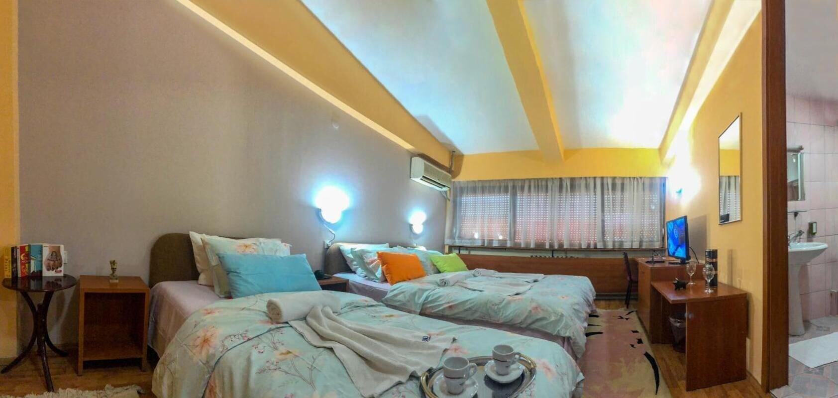 Habitación Hotel Square Skopje Macedonia