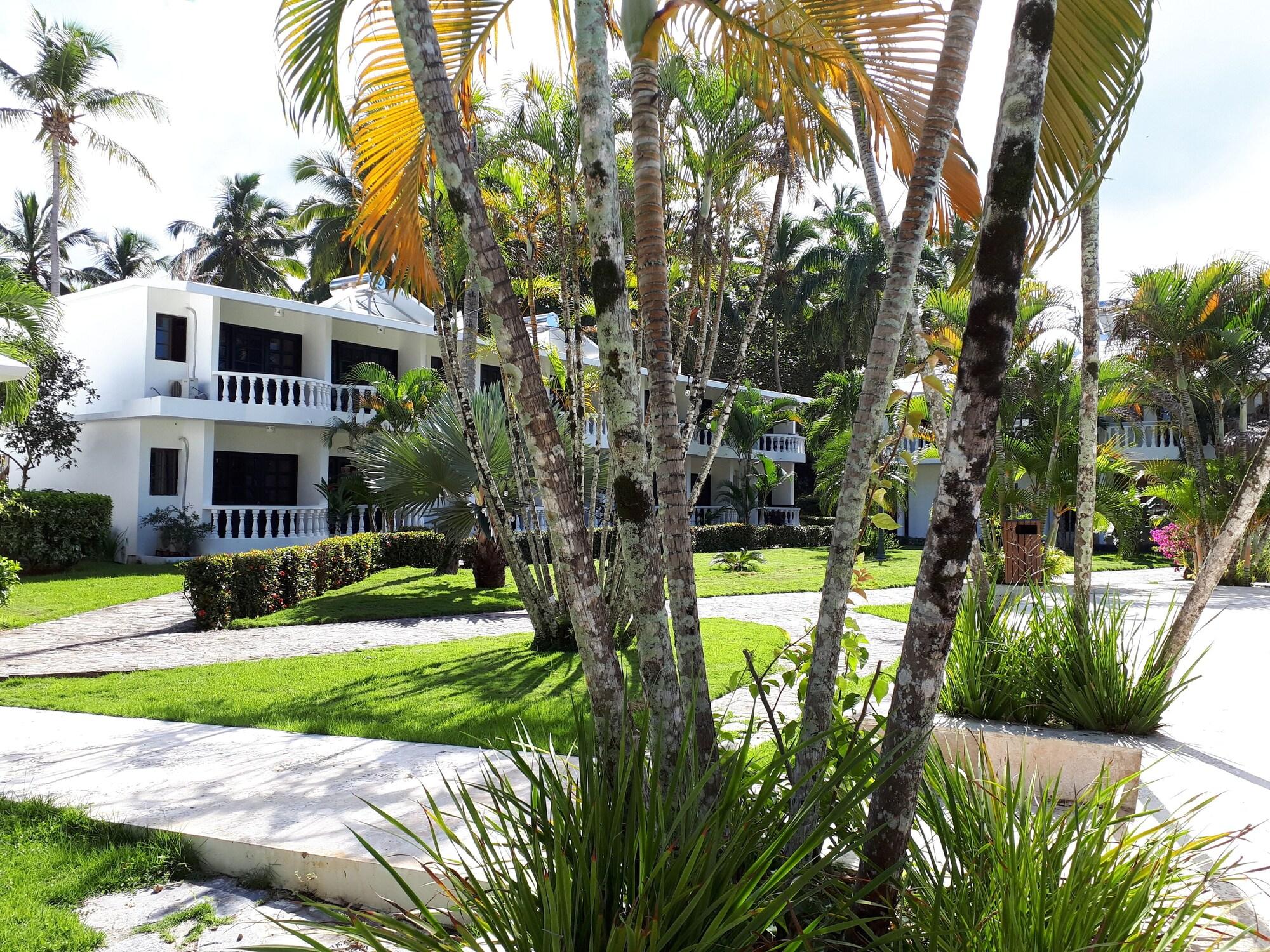 Varios Turtle Lagoon Beach
