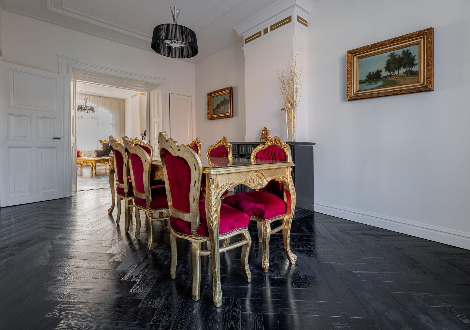 Centro de Negocios Dina-Perla Lodges: shared home in museum district