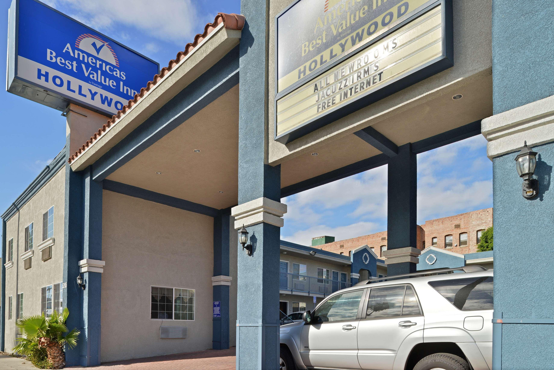 Vista Exterior Americas Best Value Inn Hollywood Los Angeles