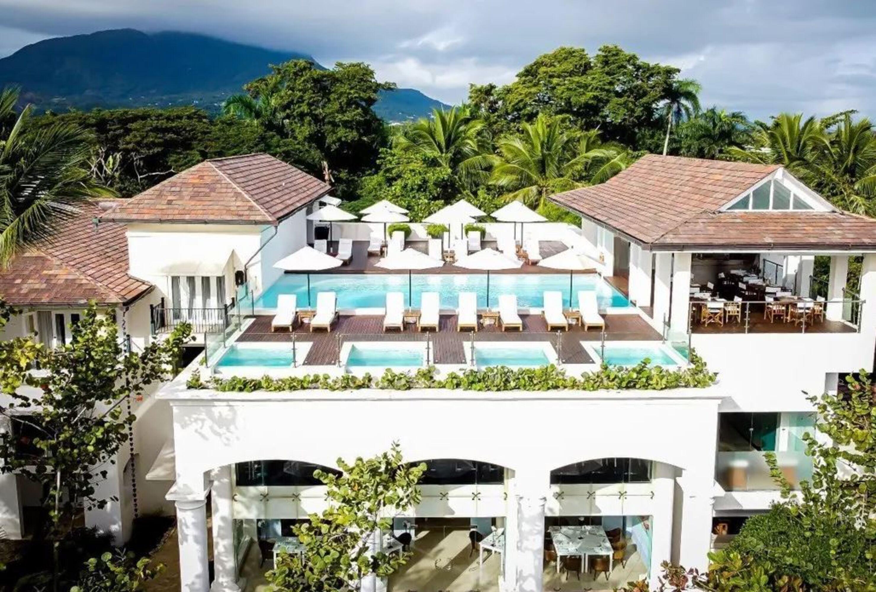 Vista Exterior Casa Colonial Beach & Spa