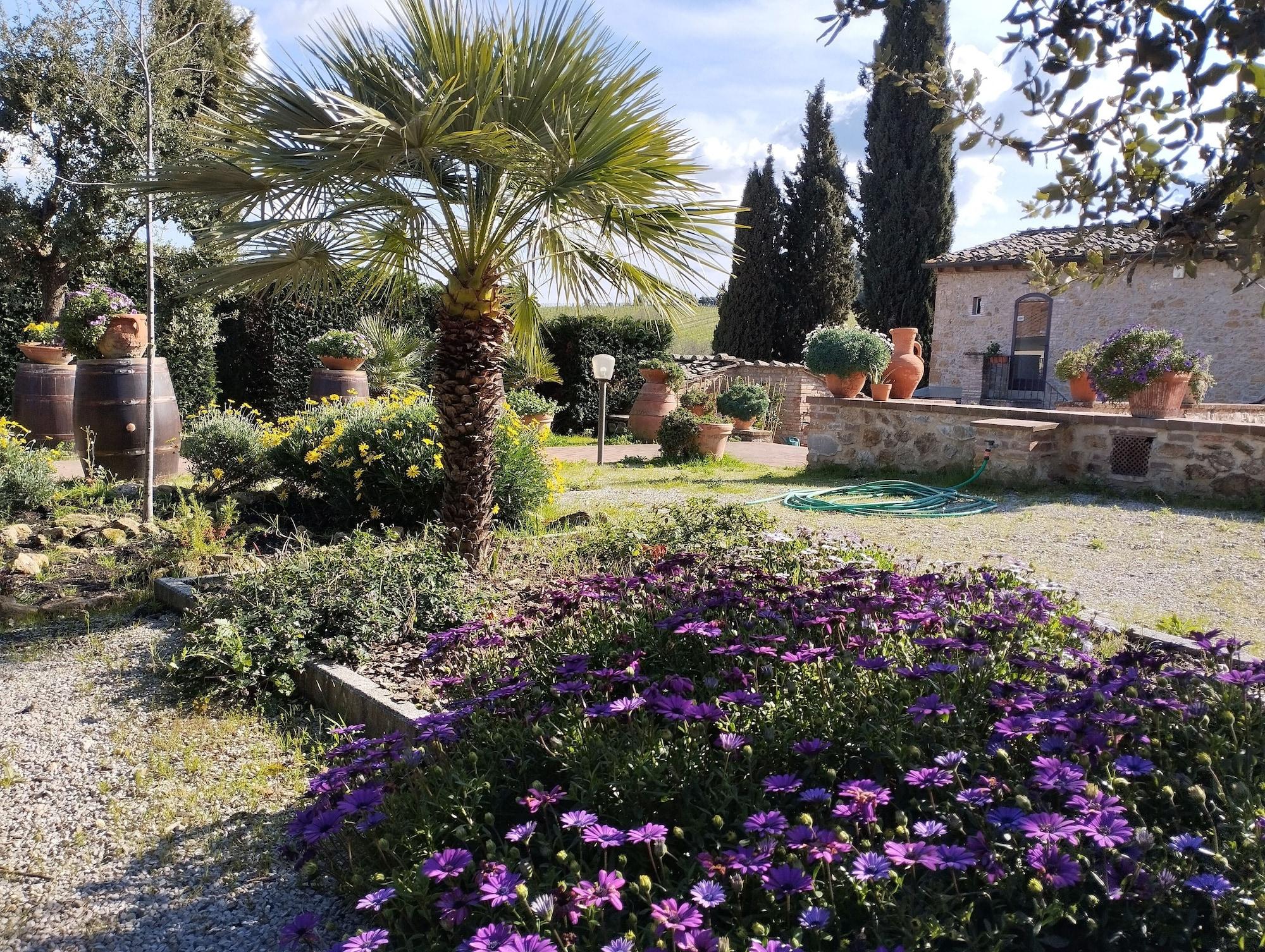 Vista Exterior Rocca degli Olivi