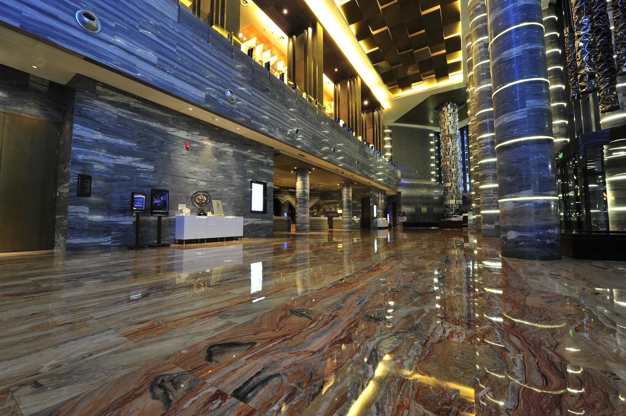 Vista Lobby Renaissance Guiyang Hotel