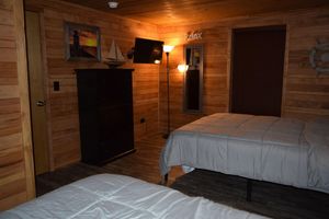 Alquiler Vacacional - Grand Rivers, KY -Cozy getaway with Cabin Charm- Near Green Turtle Bay & Patti's