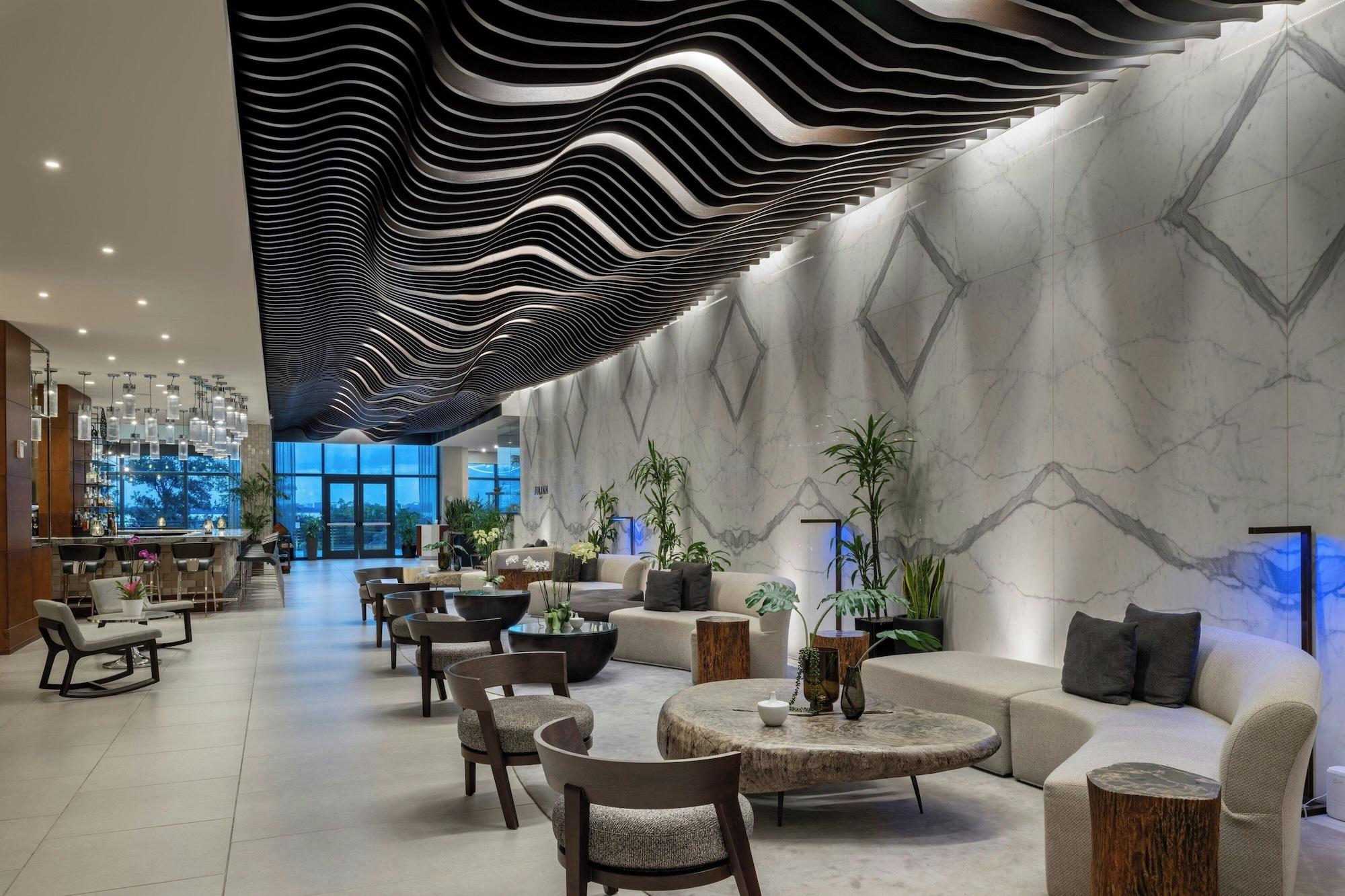 Vista Lobby The Current Hotel, Autograph Collection