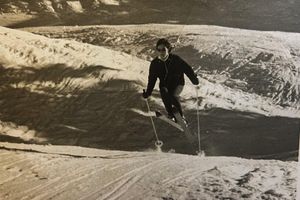 Alquiler Vacacional - Riverfront home out your back door! Ski, Hike, Kayak, Beach, BBQ, Hammock, Relax