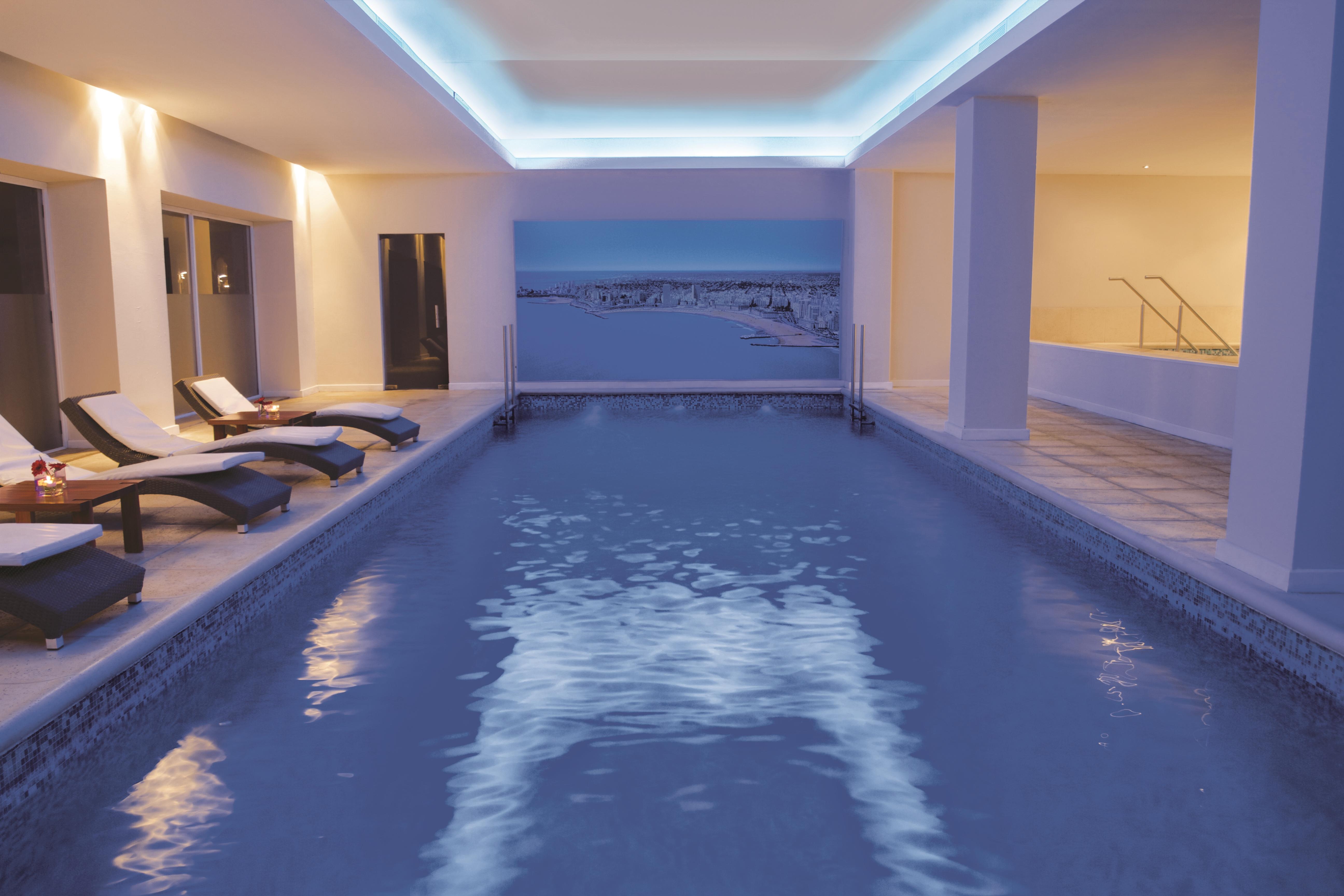 Vista Piscina NH Gran Hotel Provincial