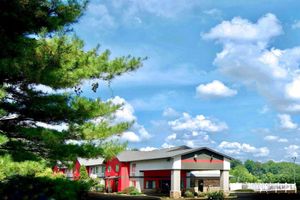 Alojamiento - Ramada by Wyndham Tell City