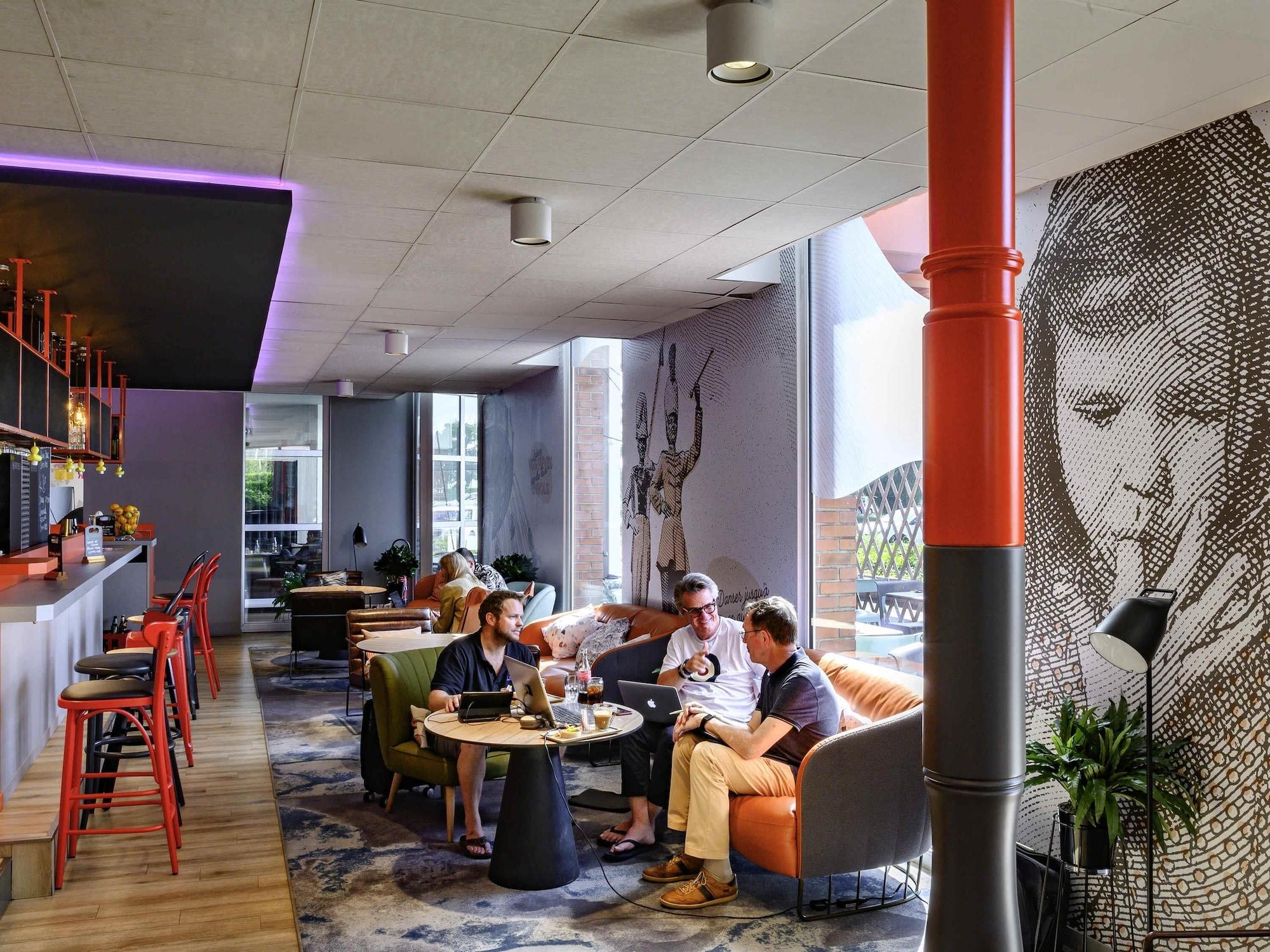 Bar/Salón Mercure Lille Aeroport