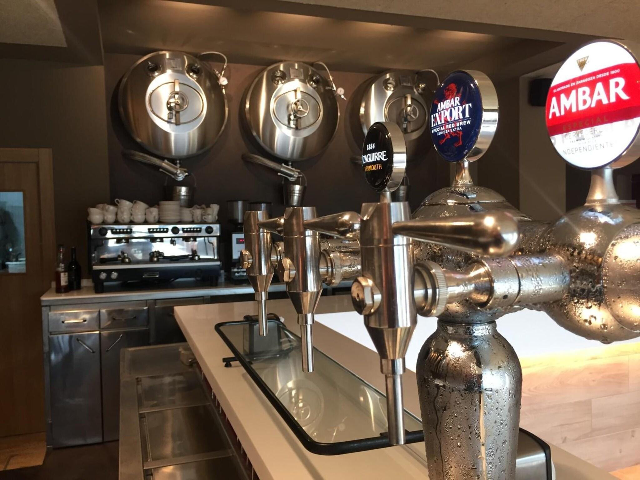 Bar/Salón Hotel Landaben