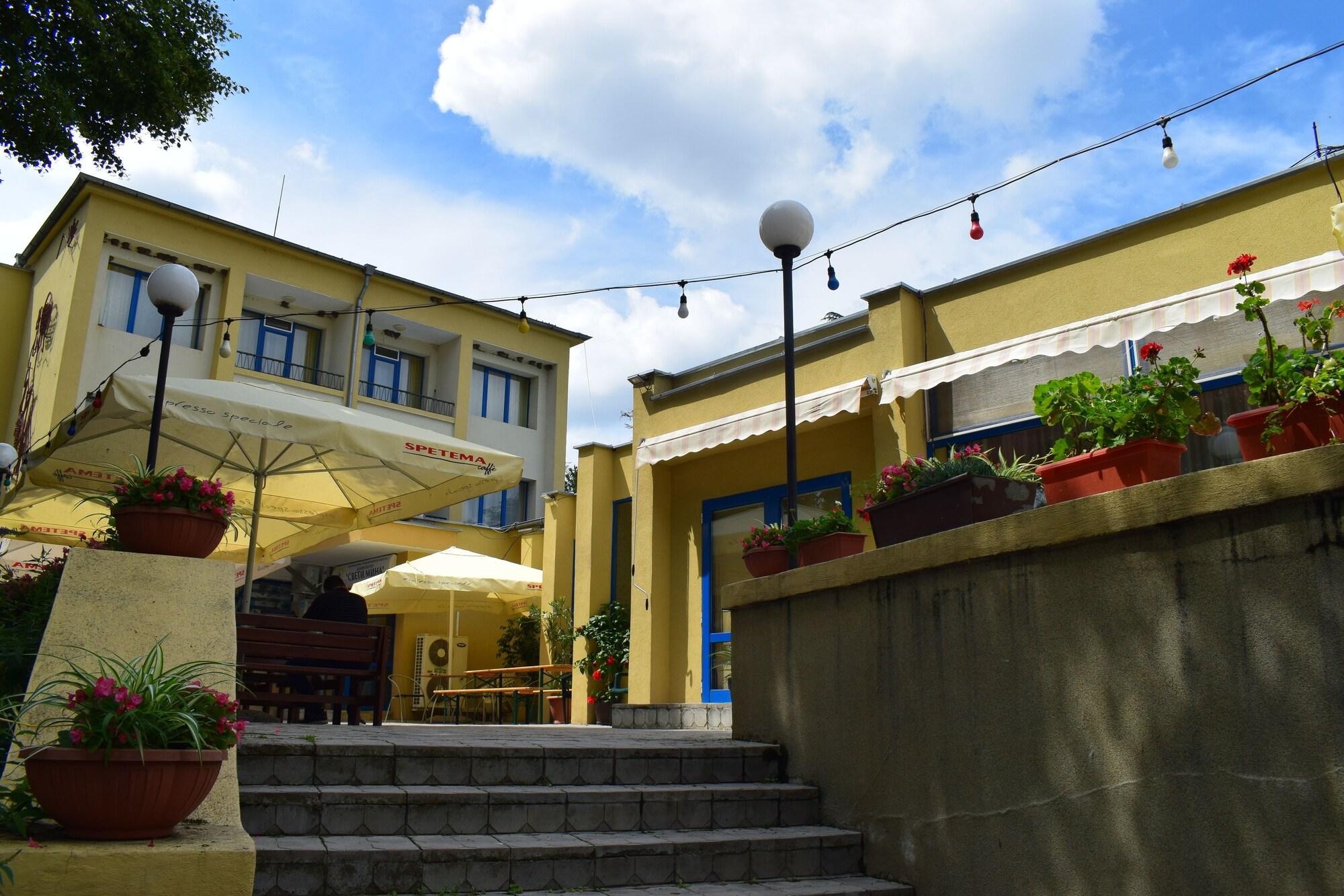 Varios Balneo Hotel St Mina