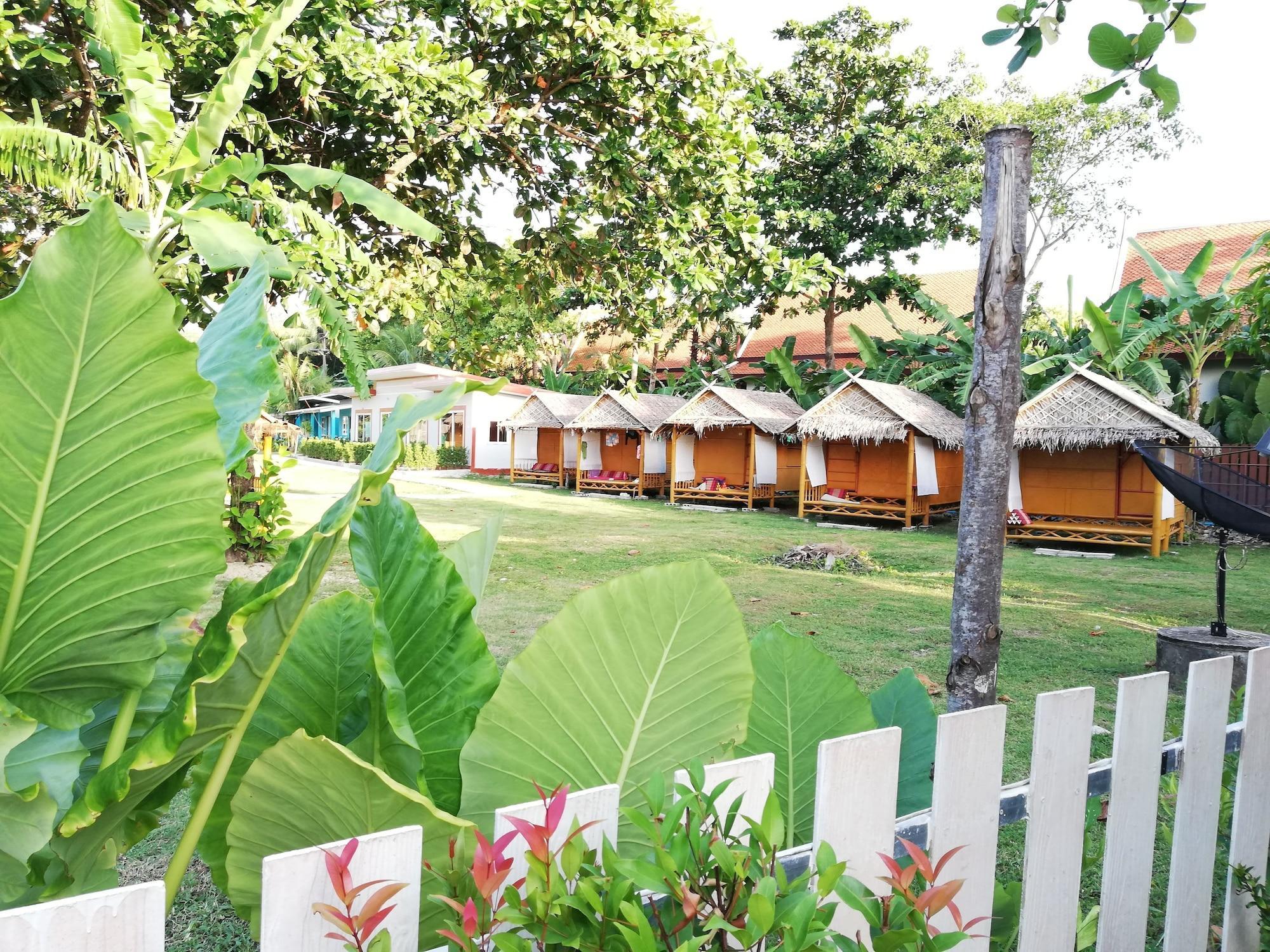 Vista Lobby Lanta A&J Klong Khong Beach