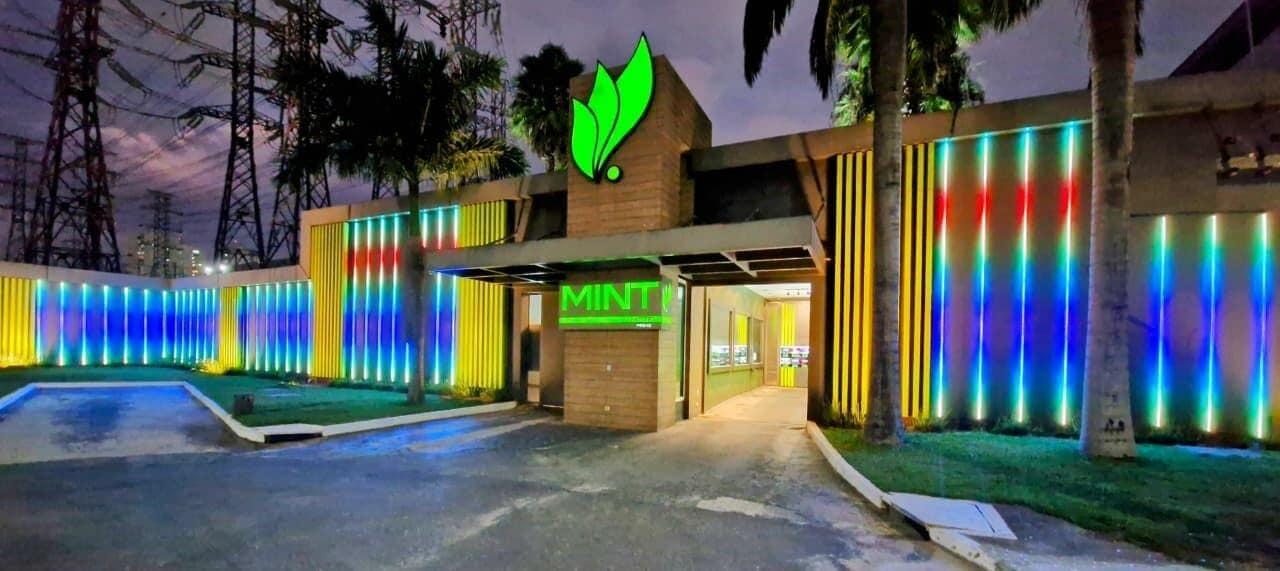 Varios Mint Motel