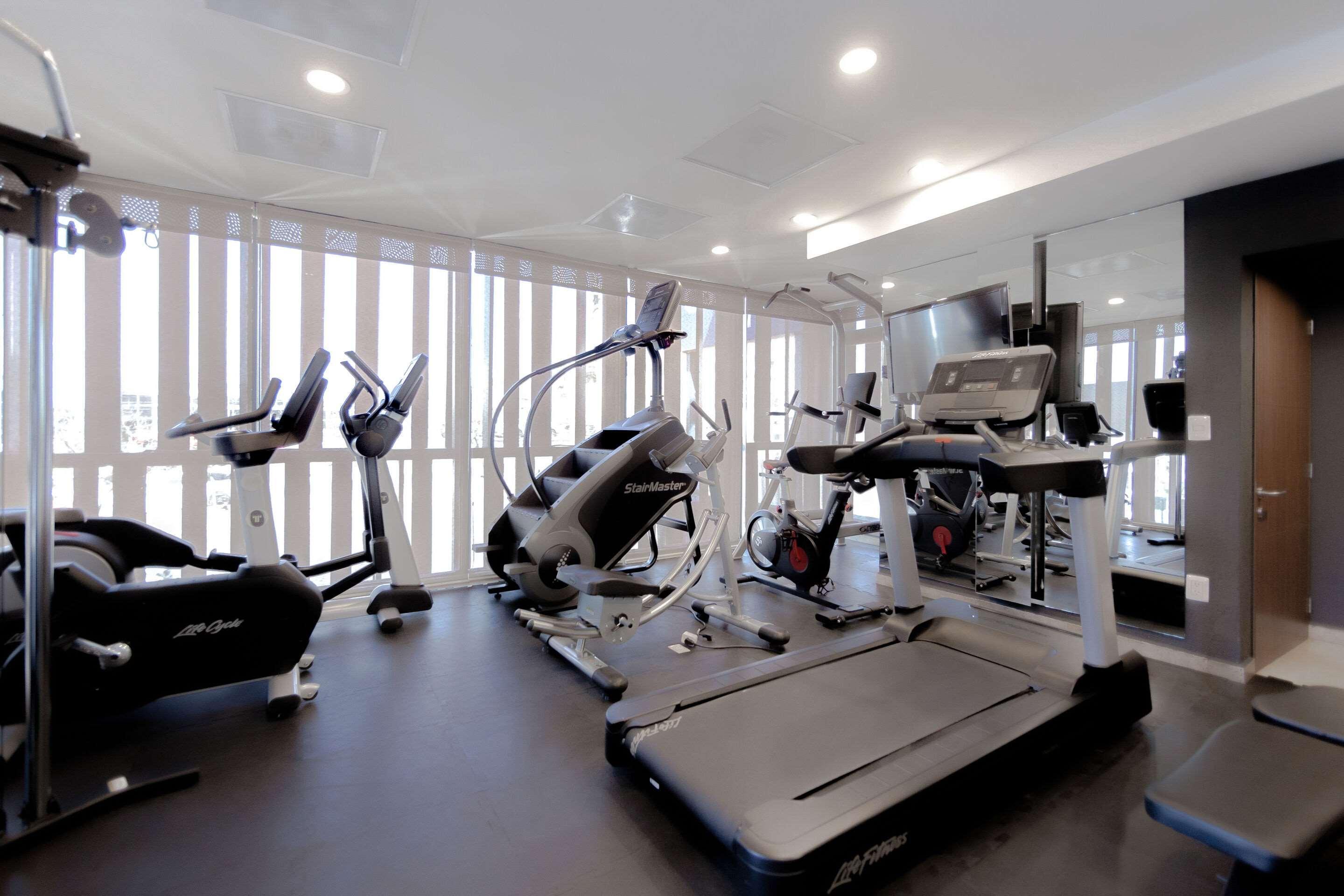 Gimnasio Comfort Inn Queretaro Tecnologico