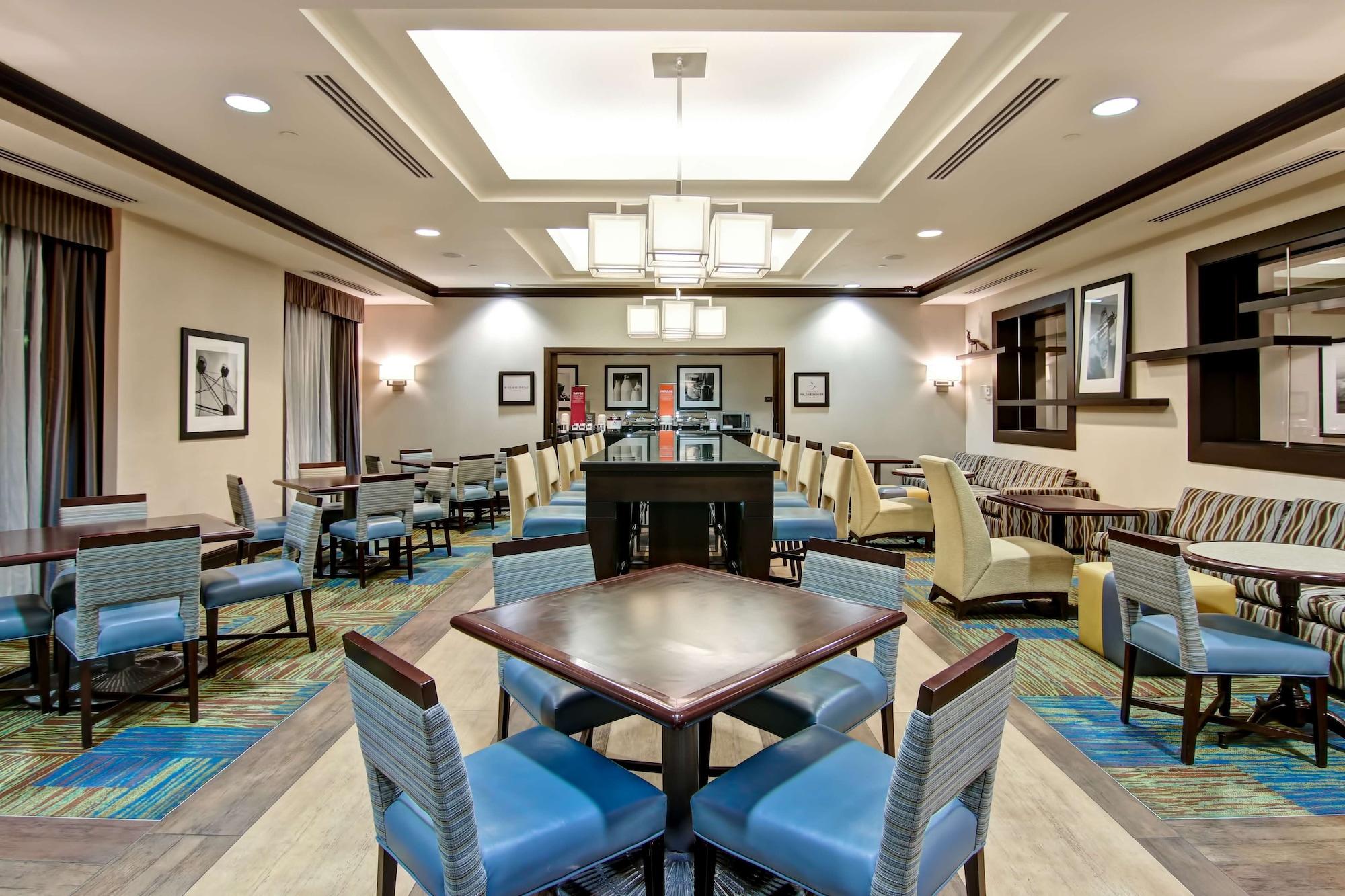 Restaurant Hampton Inn by Hilton Toronto Airport Corporate Centre
