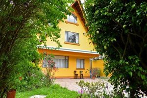 Alojamiento - HOTEL CASA IRIS