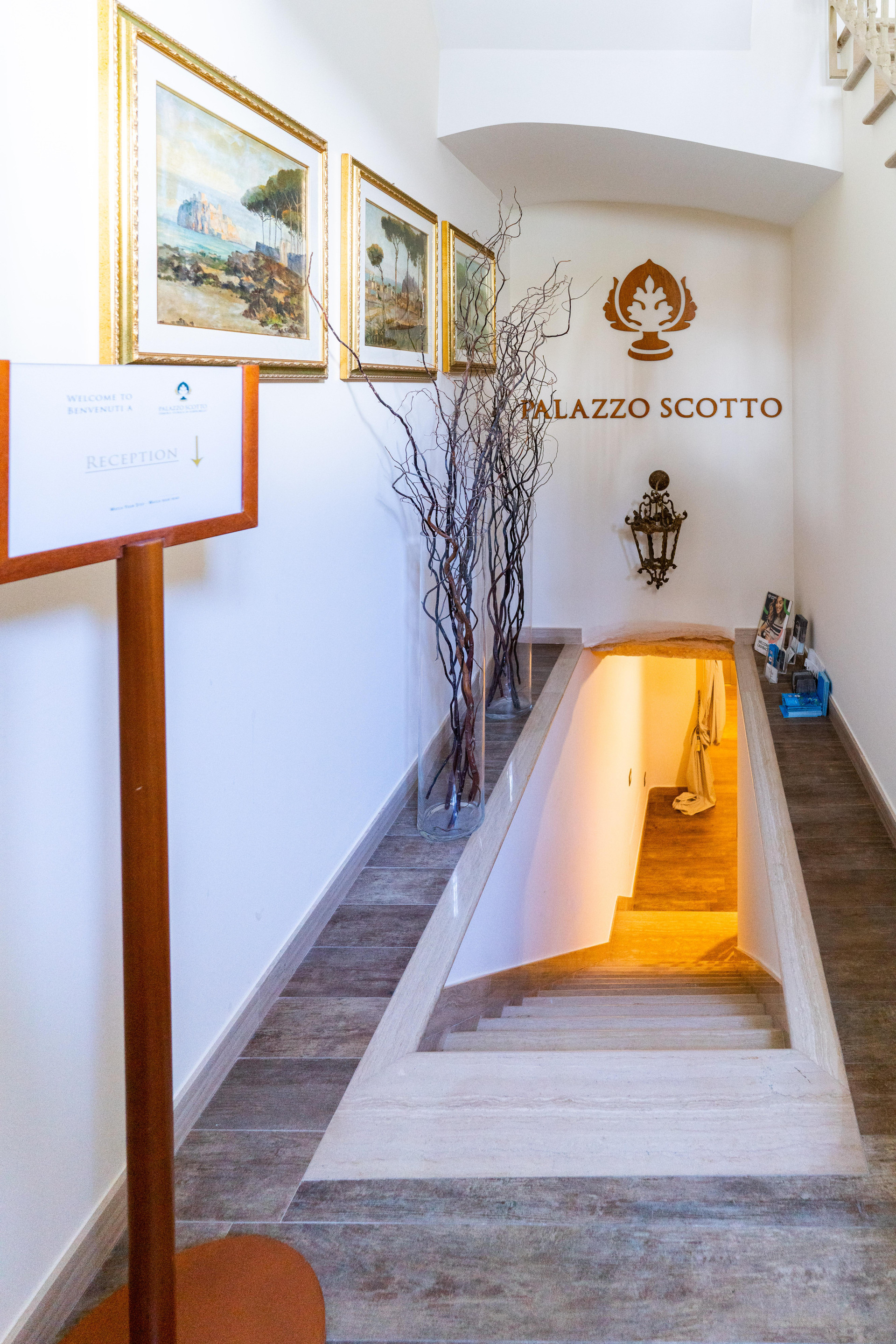 Vista Lobby Palazzo Scotto
