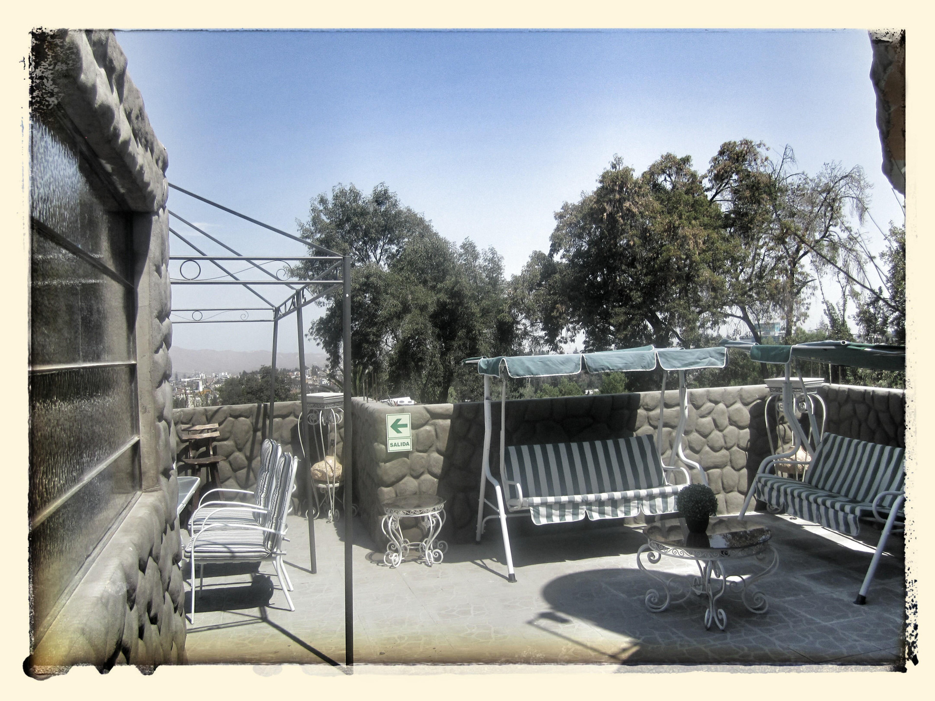 Comodidades del Alojamiento Hostal Cleofe Arequipa