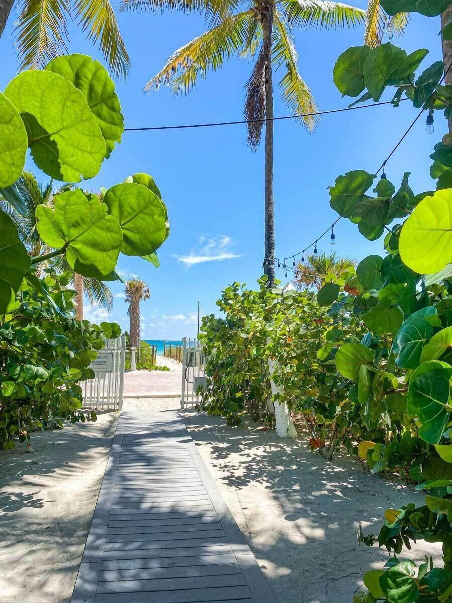 Playa Seacoast Suites on Miami Beach
