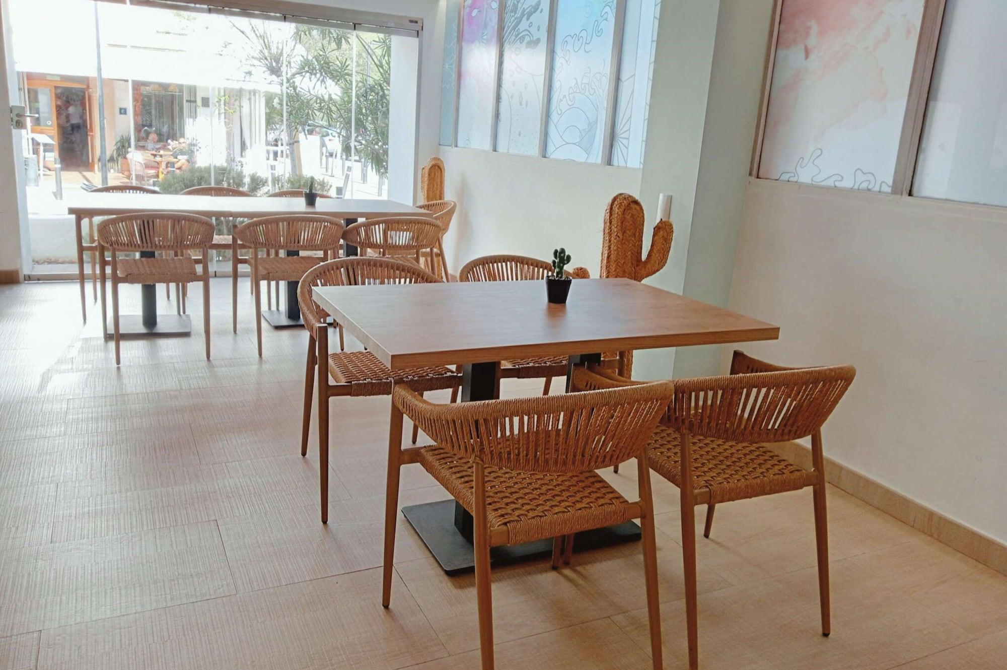 Bar/Salón Hotel Los Rosales