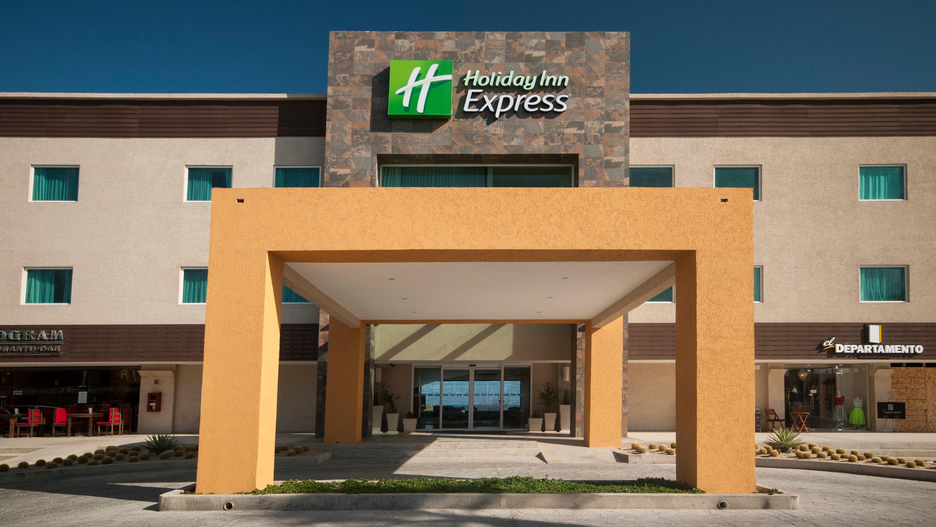 Vista da fachada Holiday Inn Express Cabo San Lucas by IHG