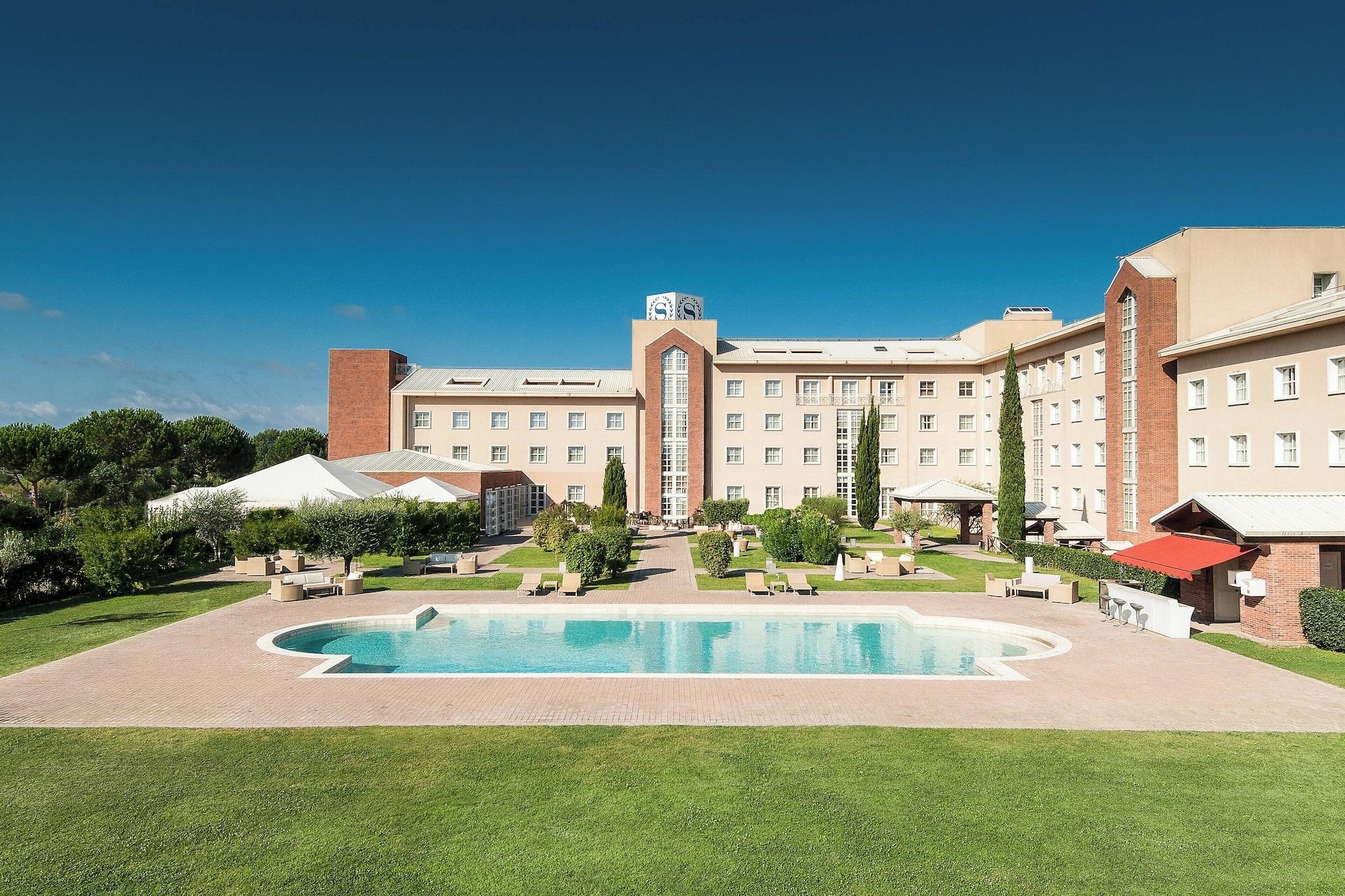 Vista Exterior Sheraton Rome Parco de’ Medici